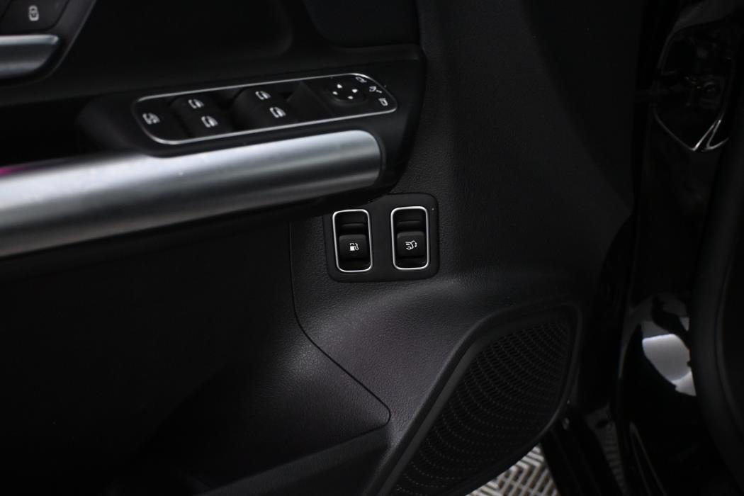 MERCEDES-BENZ B 2023