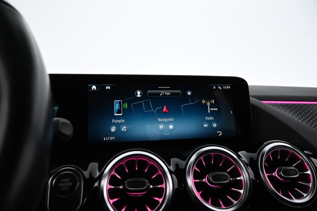 MERCEDES-BENZ B 2023