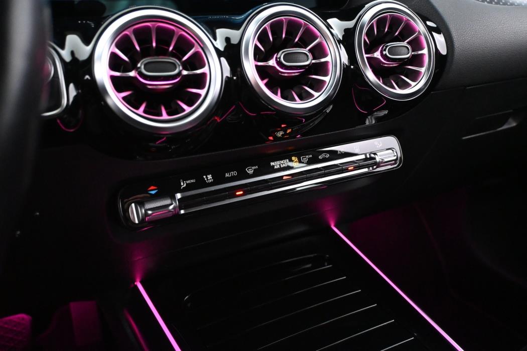 MERCEDES-BENZ B 2023