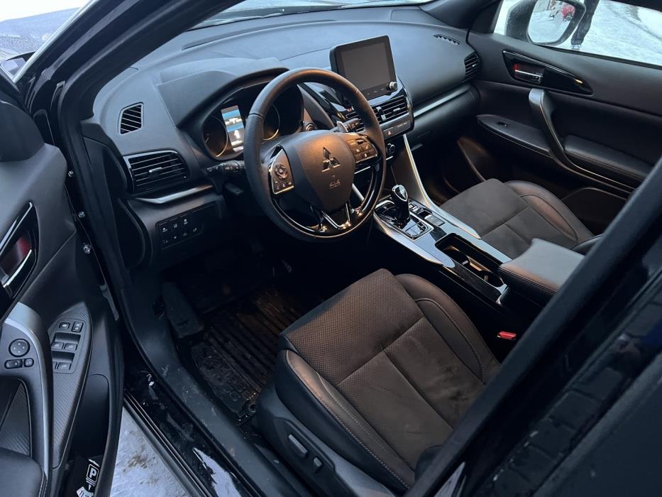 MITSUBISHI Eclipse 2024