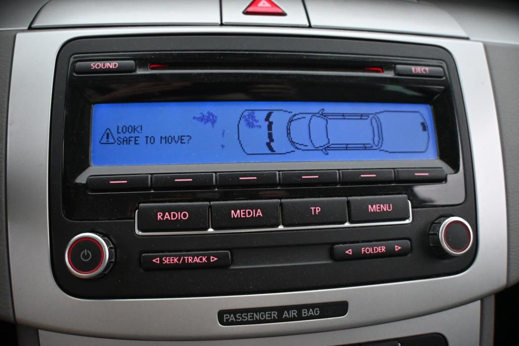 VOLKSWAGEN Passat 2010