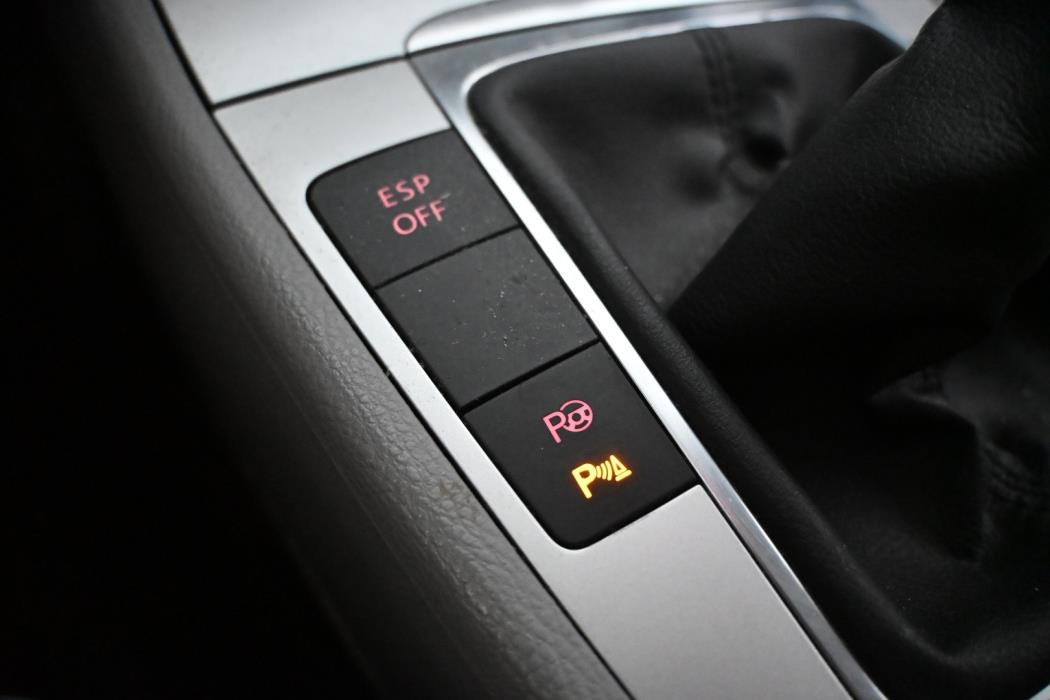 VOLKSWAGEN Passat 2010