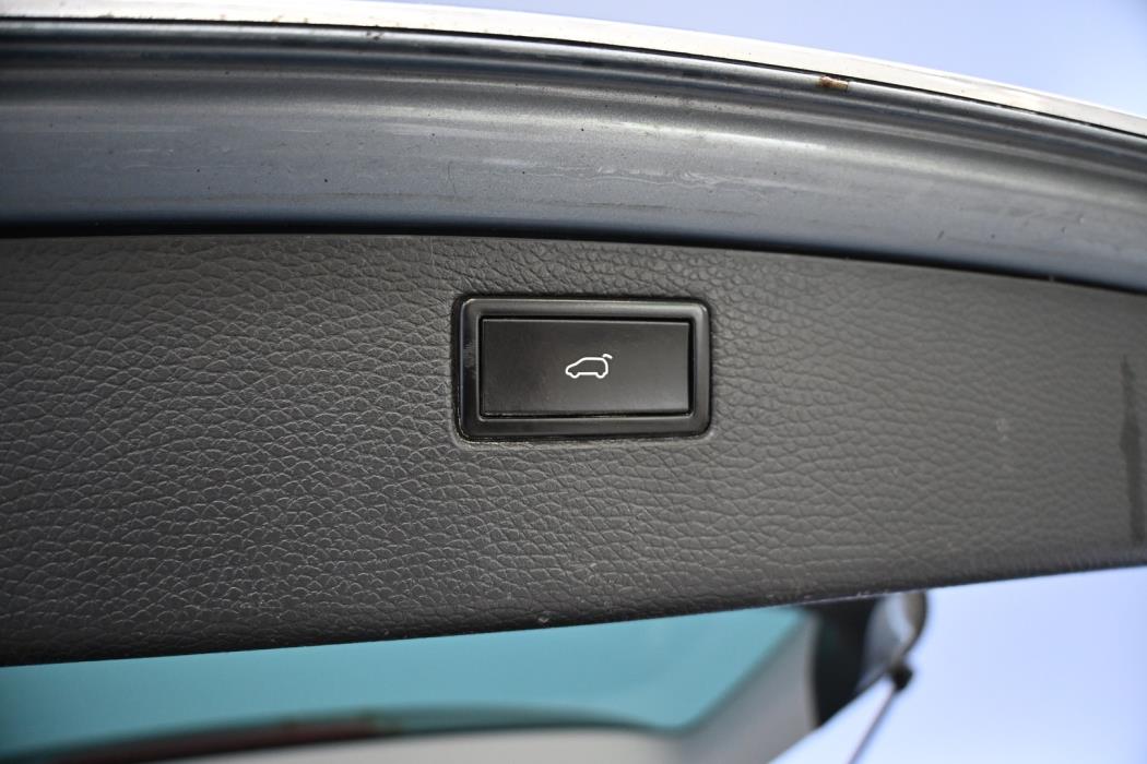 VOLKSWAGEN Passat 2010