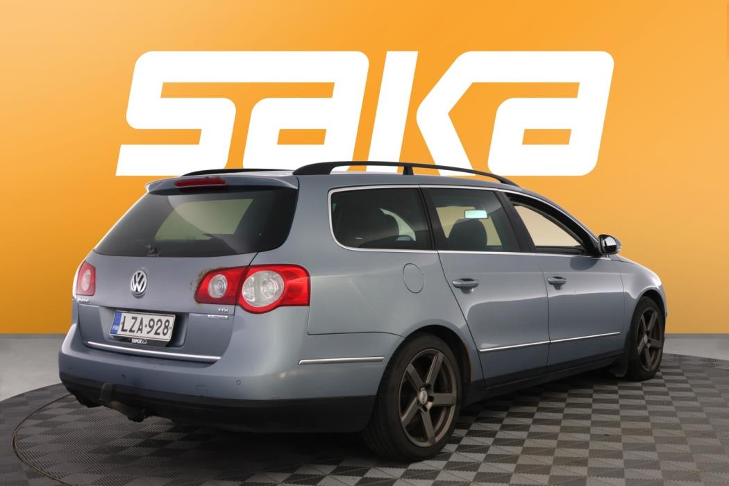VOLKSWAGEN Passat 2010