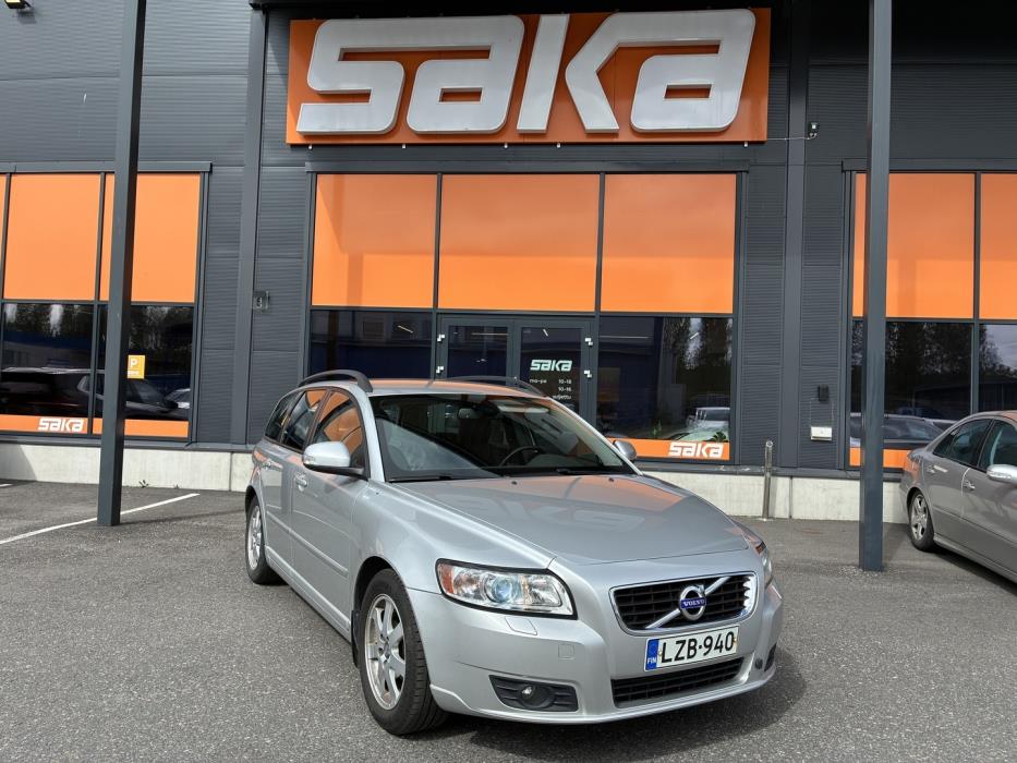 VOLVO V50 2011