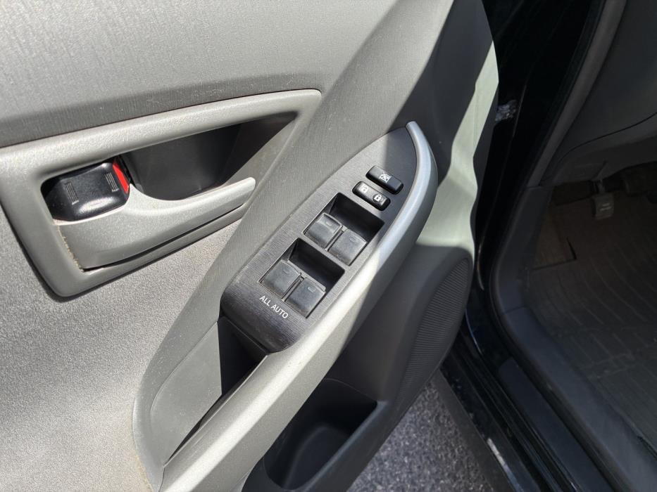 TOYOTA Prius 2010