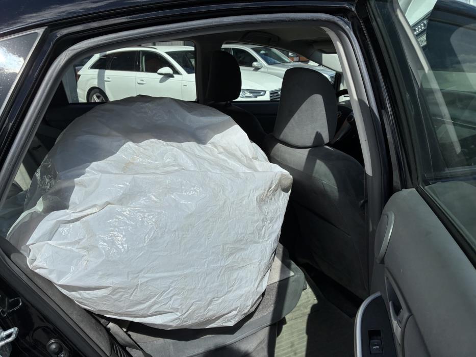 TOYOTA Prius 2010
