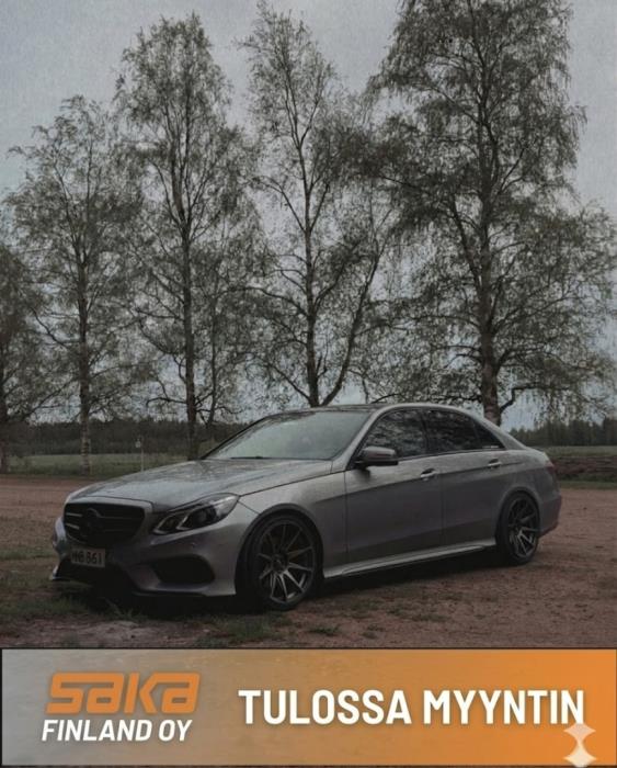 MERCEDES-BENZ E 2015