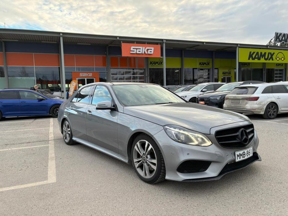 MERCEDES-BENZ E 2015
