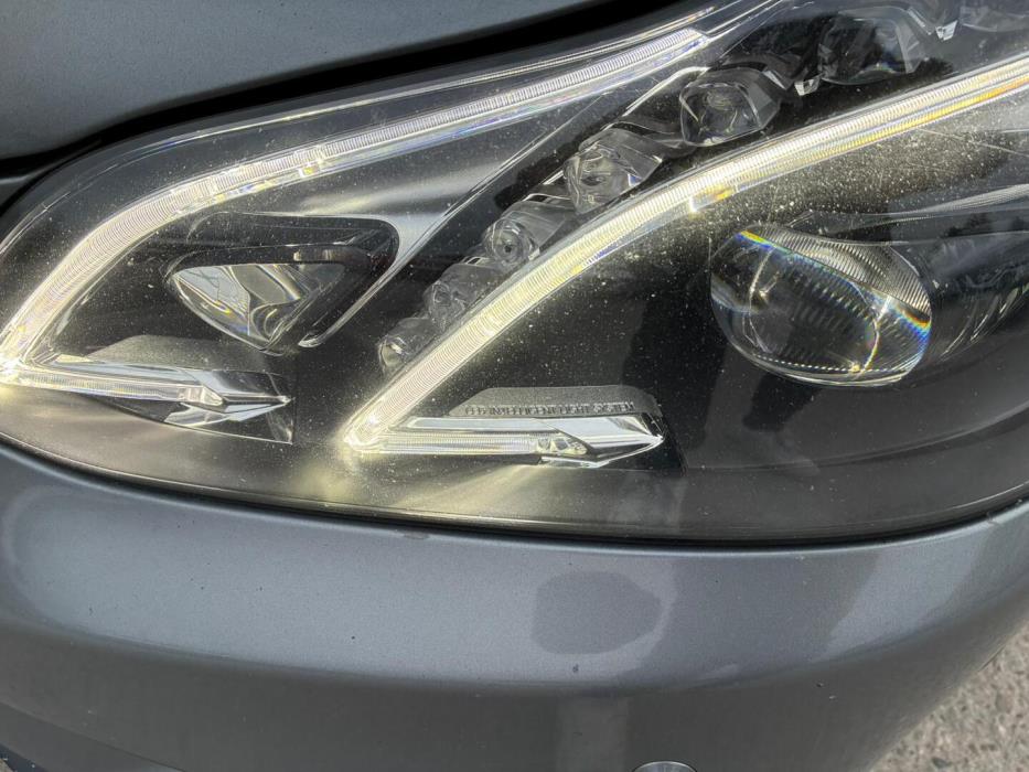 MERCEDES-BENZ E 2015