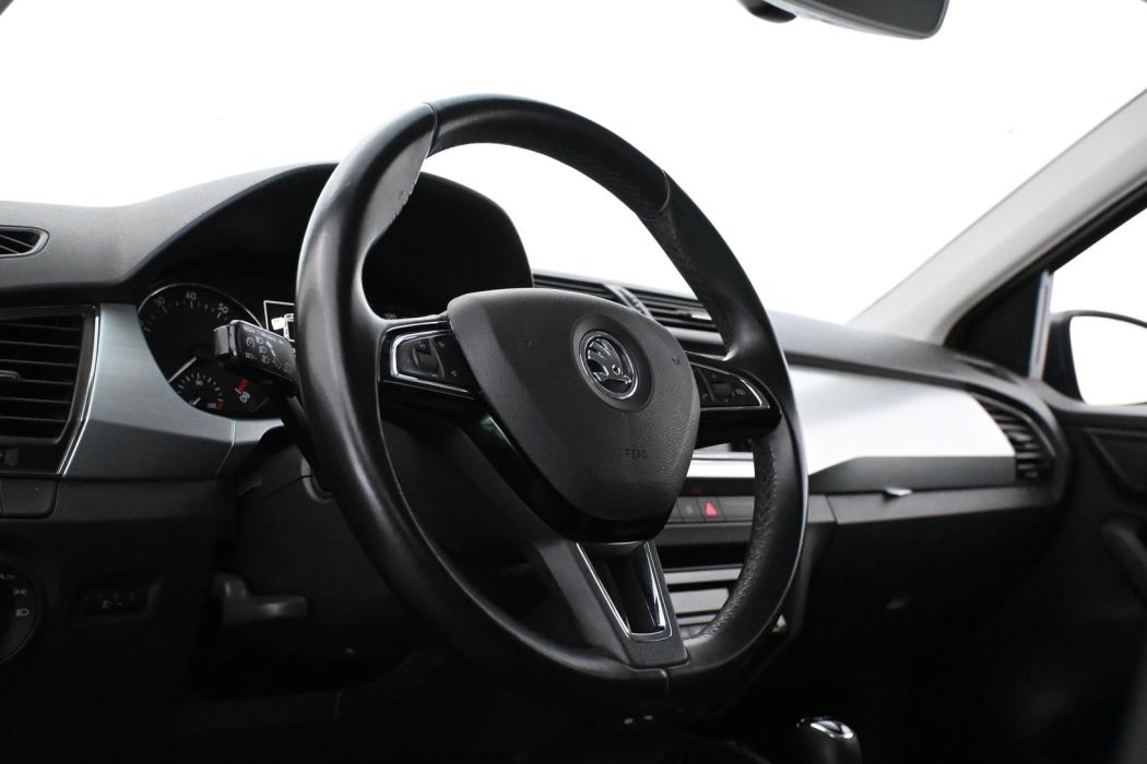 SKODA Fabia 2016