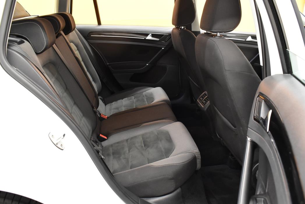 VOLKSWAGEN Golf 2018