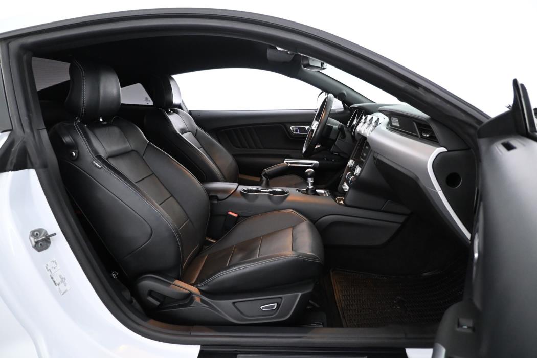 FORD Mustang 2016