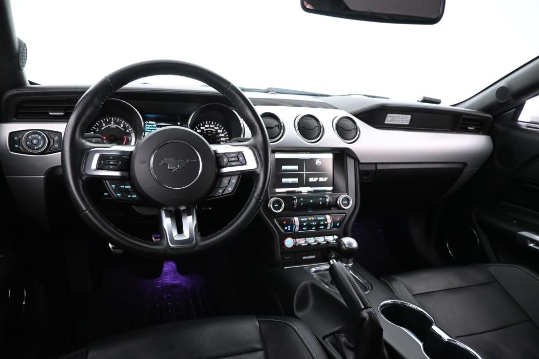 FORD Mustang 2016