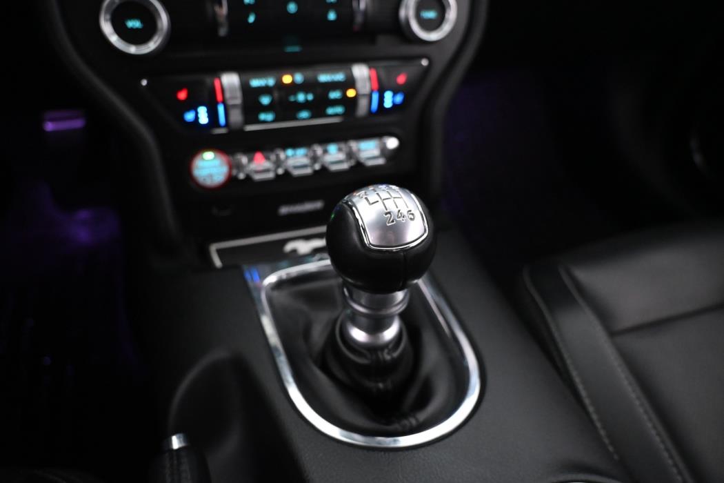 FORD Mustang 2016