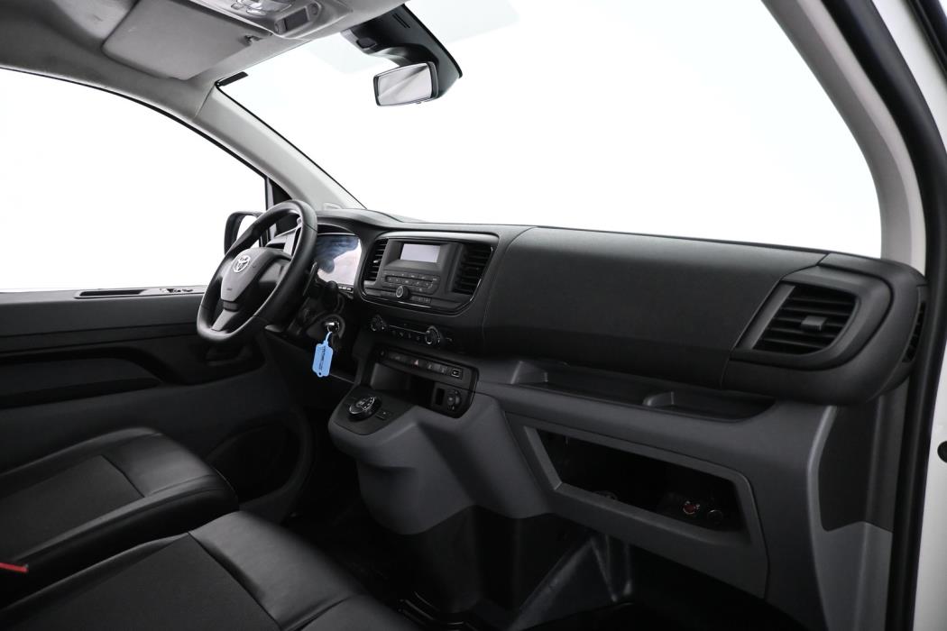 TOYOTA Proace 2021