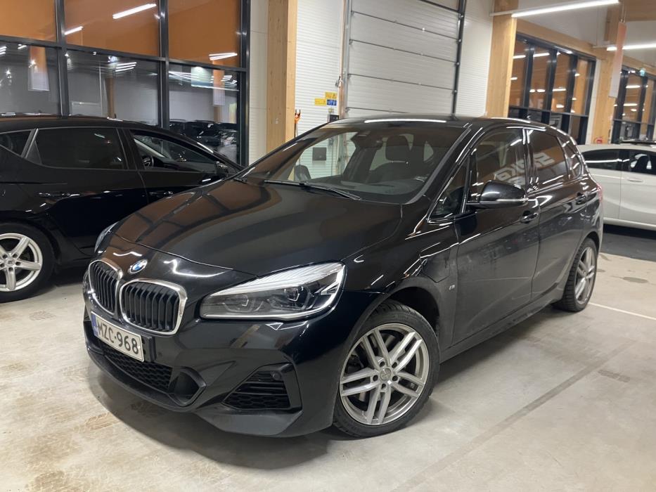 BMW 225 2019