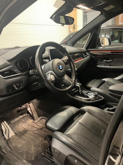 BMW 225 2019