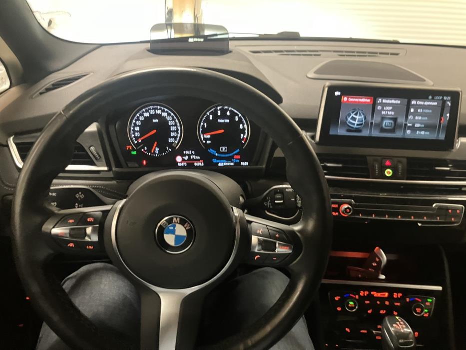 BMW 225 2019