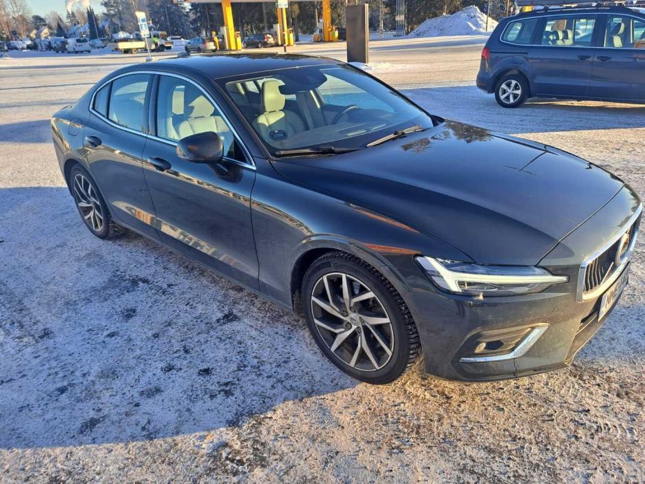 VOLVO S60 2021
