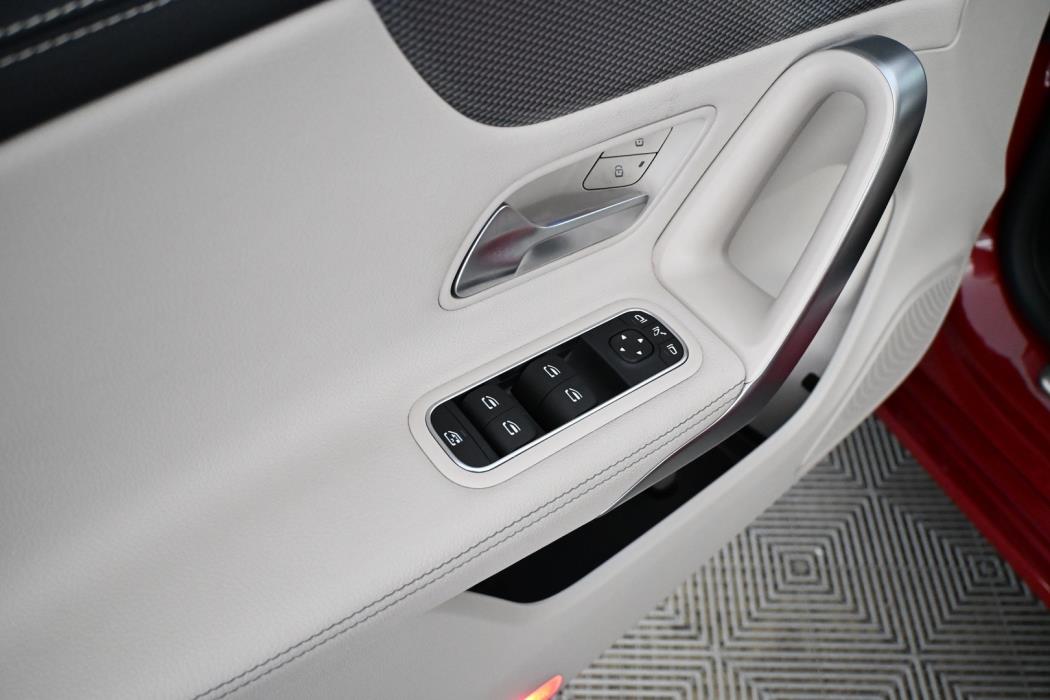 MERCEDES-BENZ CLA 2022