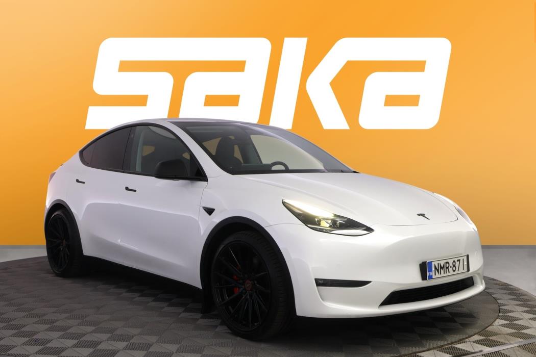 TESLA Model Y 2022