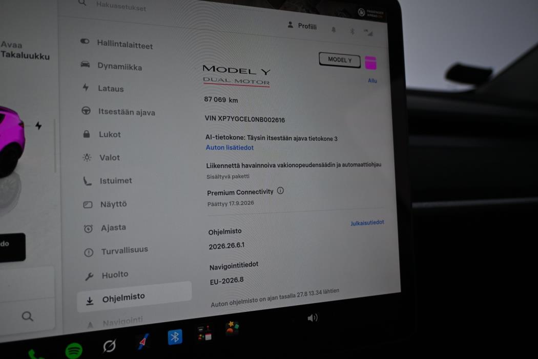 TESLA Model Y 2022
