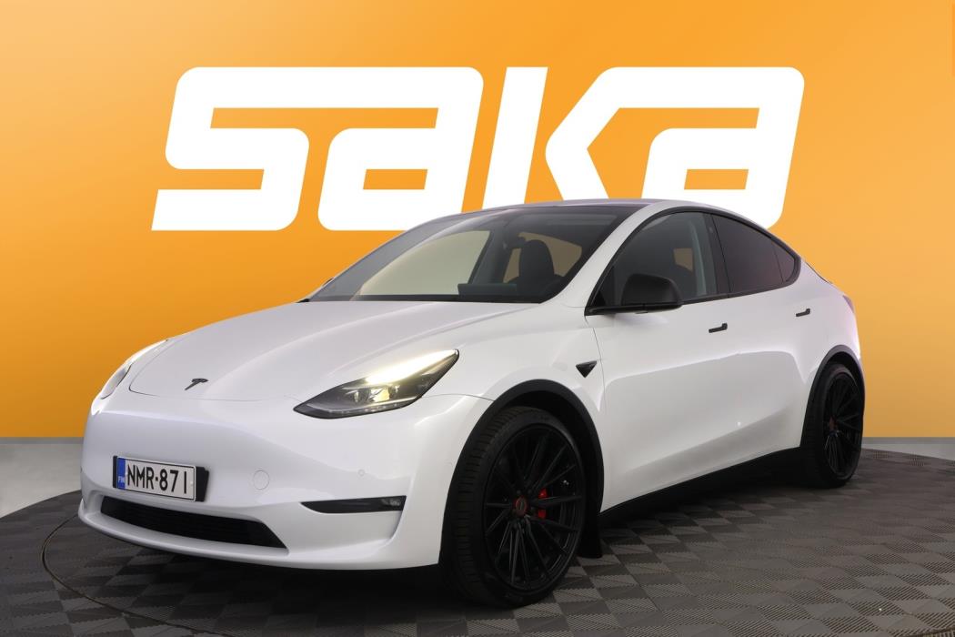 TESLA Model Y 2022