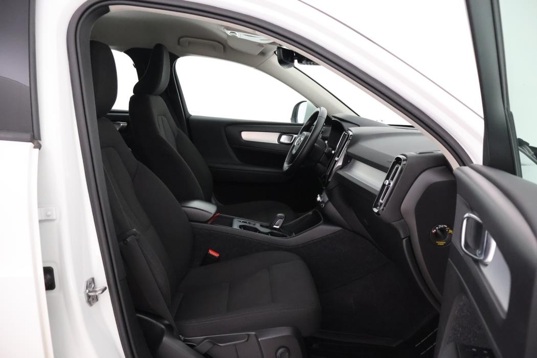 VOLVO XC40 2020