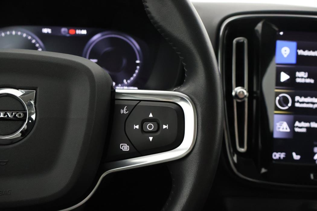 VOLVO XC40 2020