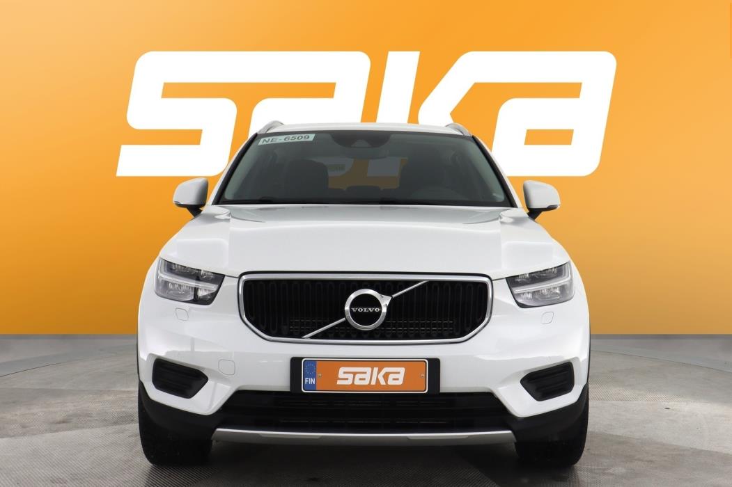 VOLVO XC40 2020