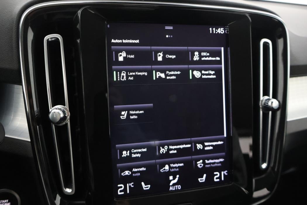 VOLVO XC40 2020