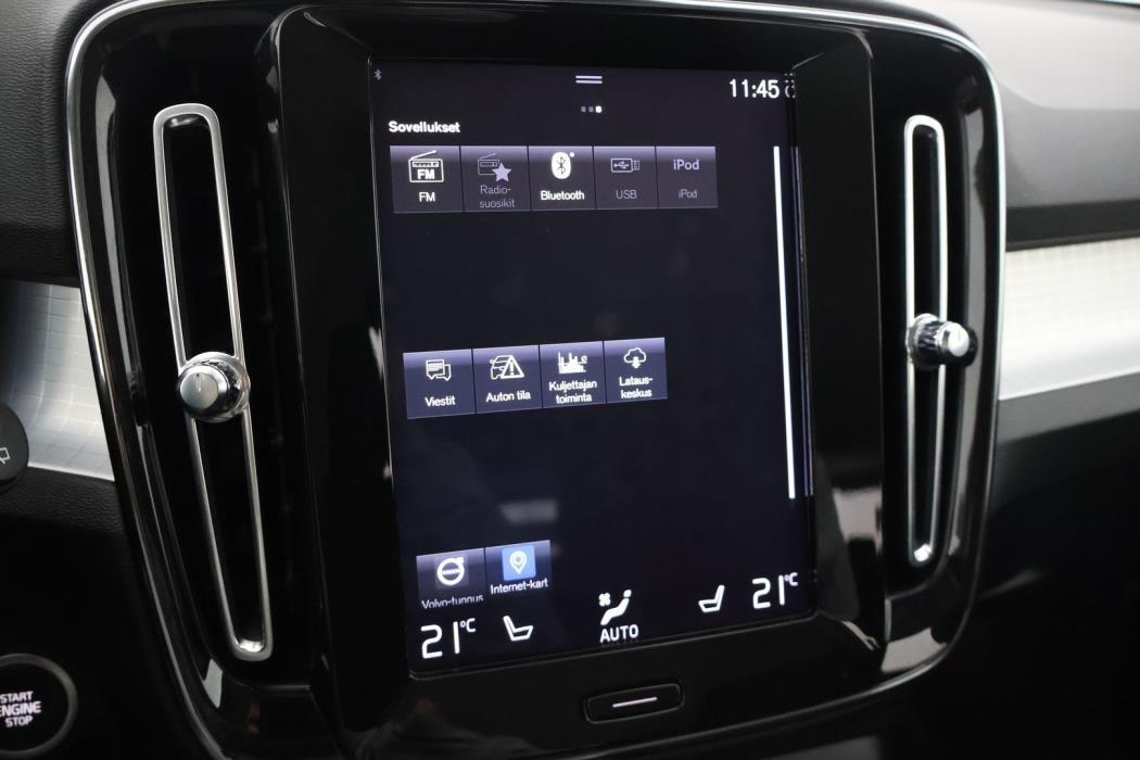 VOLVO XC40 2020