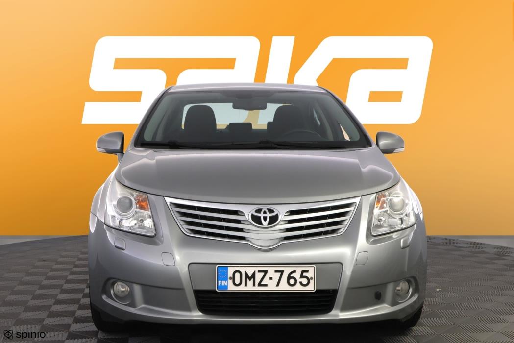 TOYOTA Avensis 2010