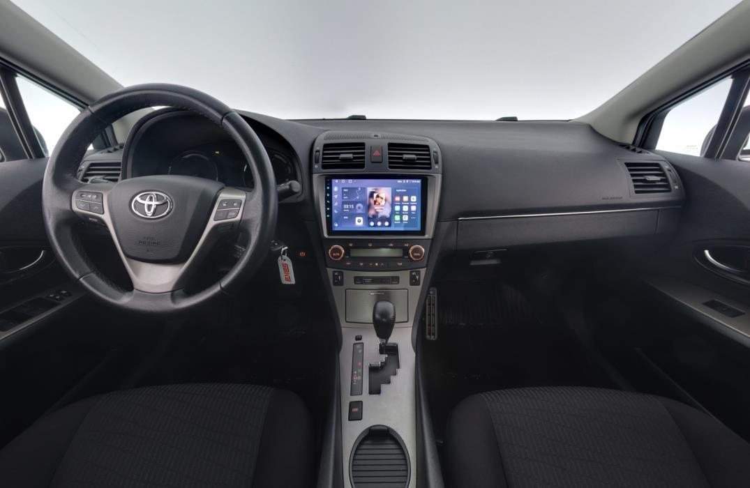 TOYOTA Avensis 2010