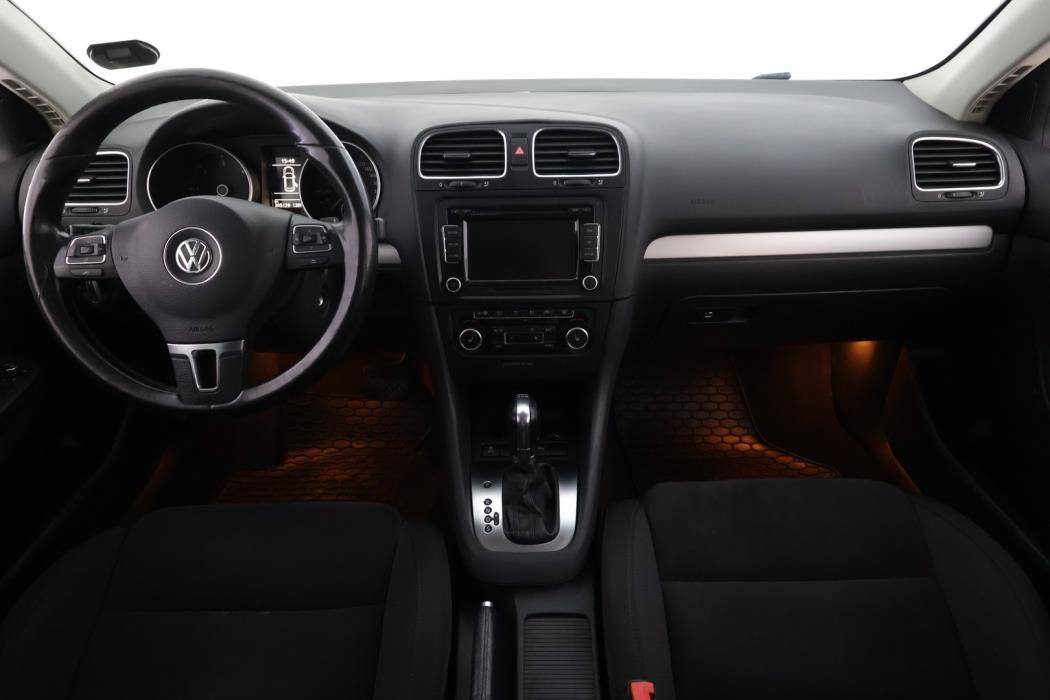 VOLKSWAGEN Golf 2013
