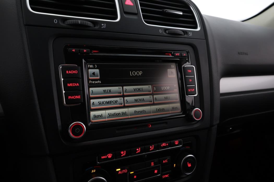 VOLKSWAGEN Golf 2013