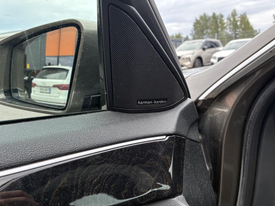 MERCEDES-BENZ E 2011