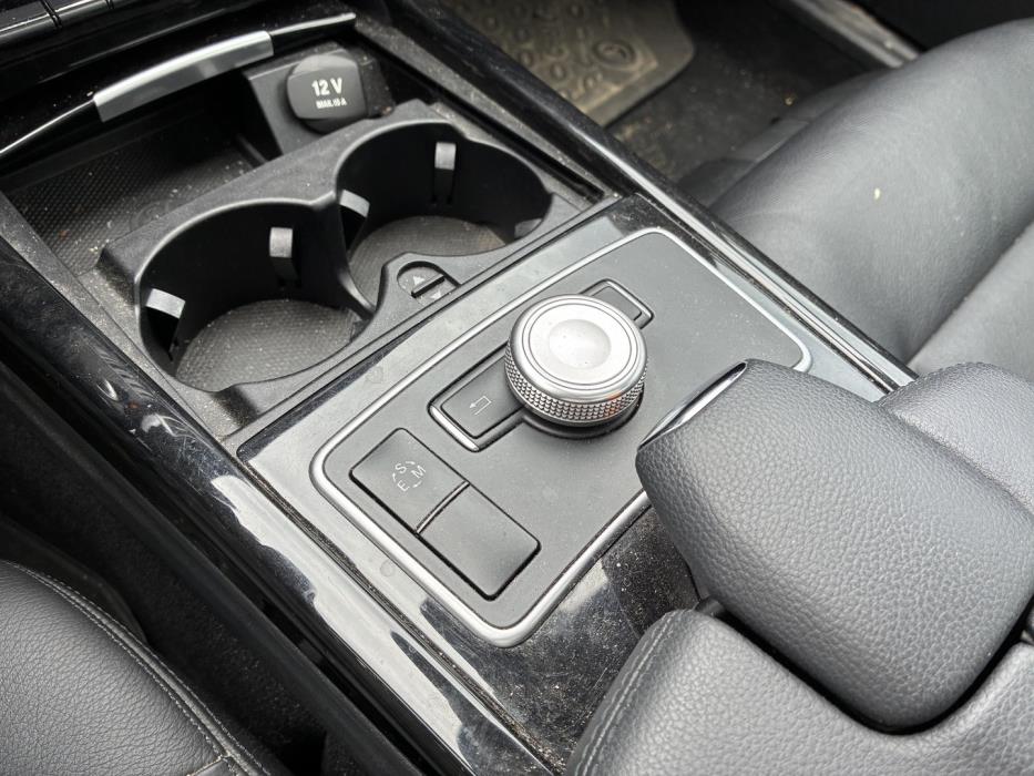 MERCEDES-BENZ E 2011