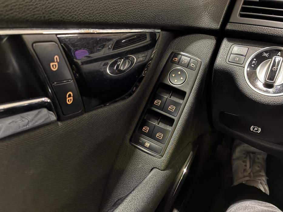 MERCEDES-BENZ C 2011