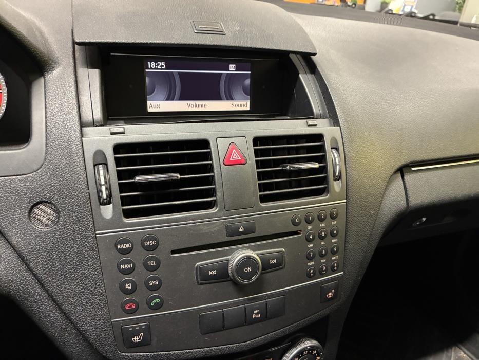 MERCEDES-BENZ C 2011