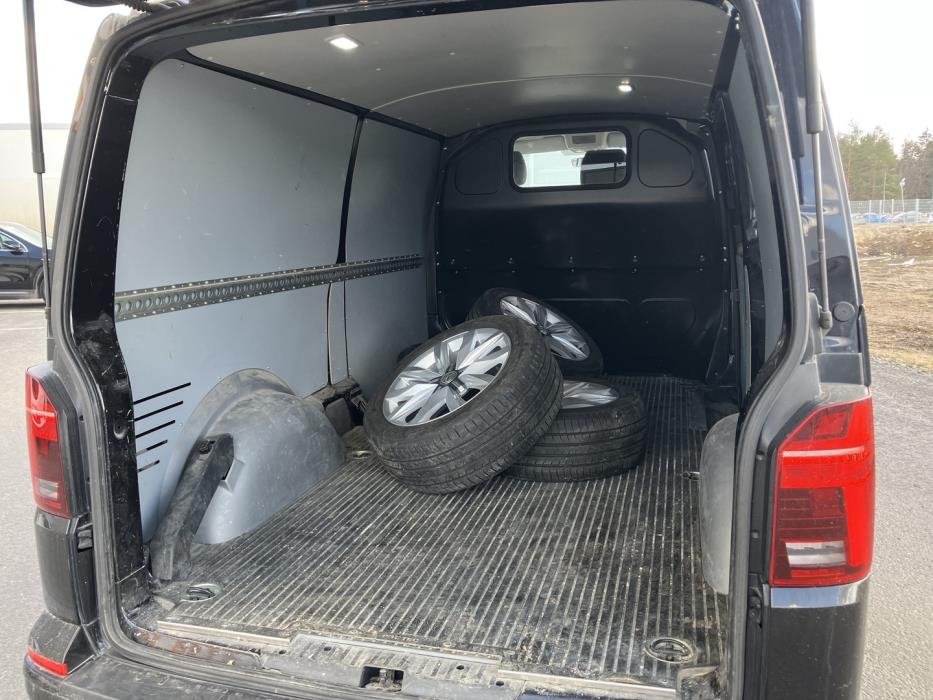 VOLKSWAGEN Transporter 2022