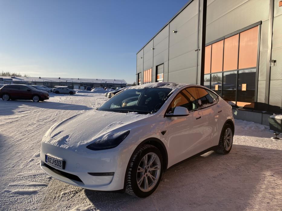 TESLA Model Y 2022