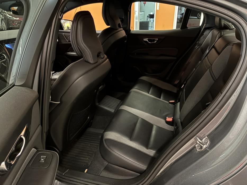 VOLVO S60 2021