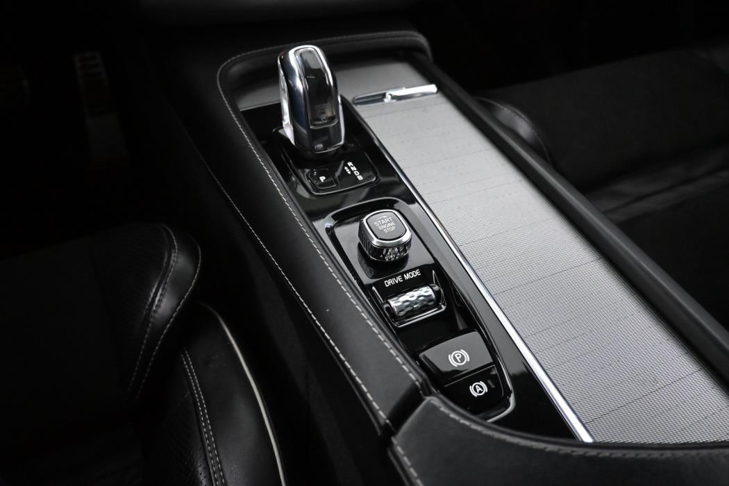 VOLVO XC90 2018