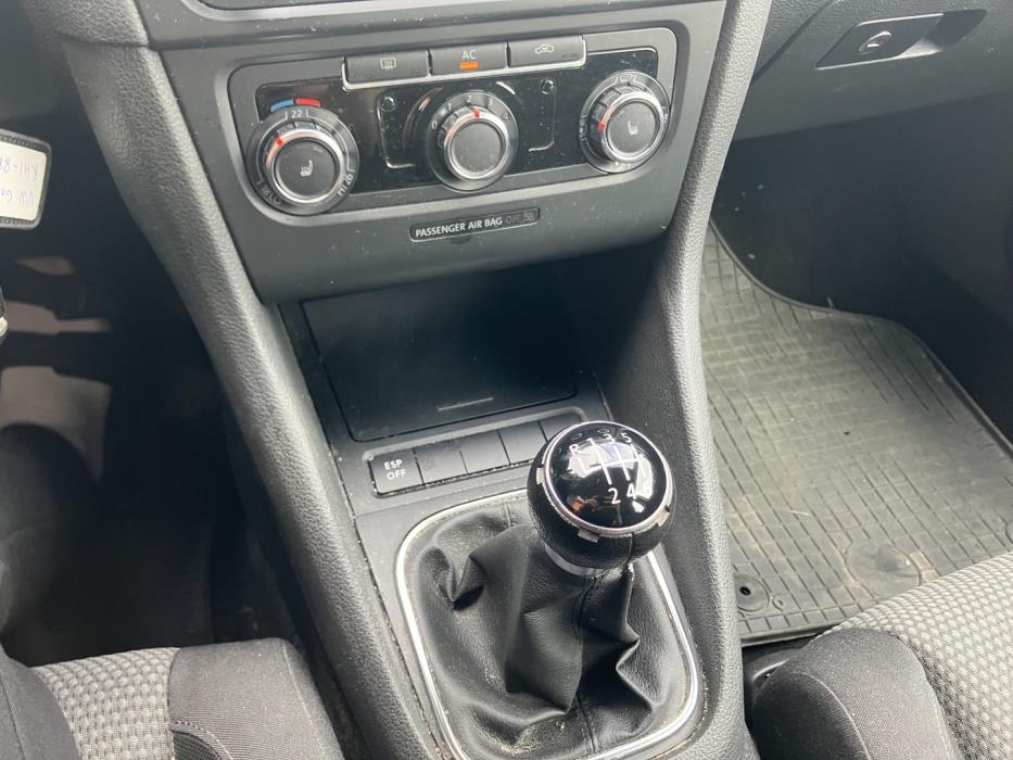 VOLKSWAGEN Golf 2009