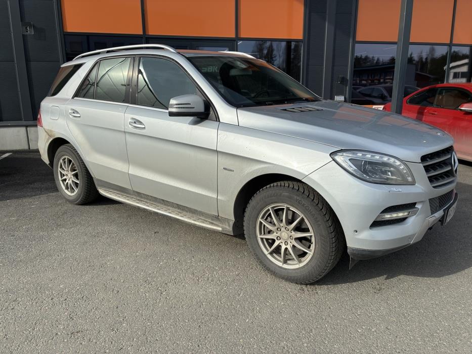 MERCEDES-BENZ ML 2012
