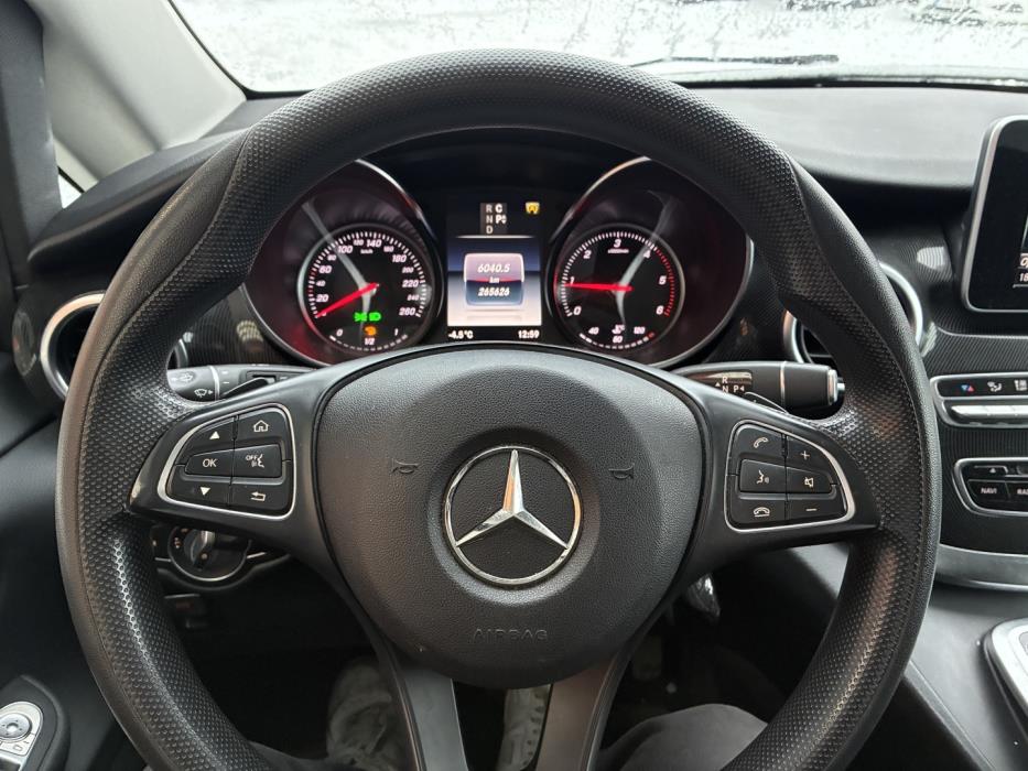 MERCEDES-BENZ V 2018