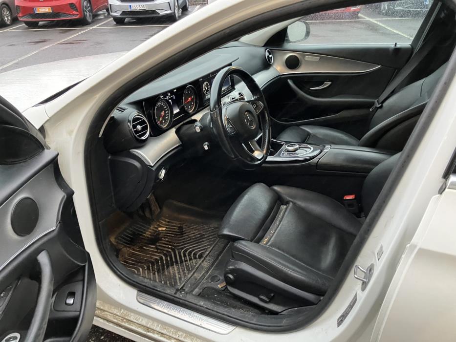 MERCEDES-BENZ E 2018