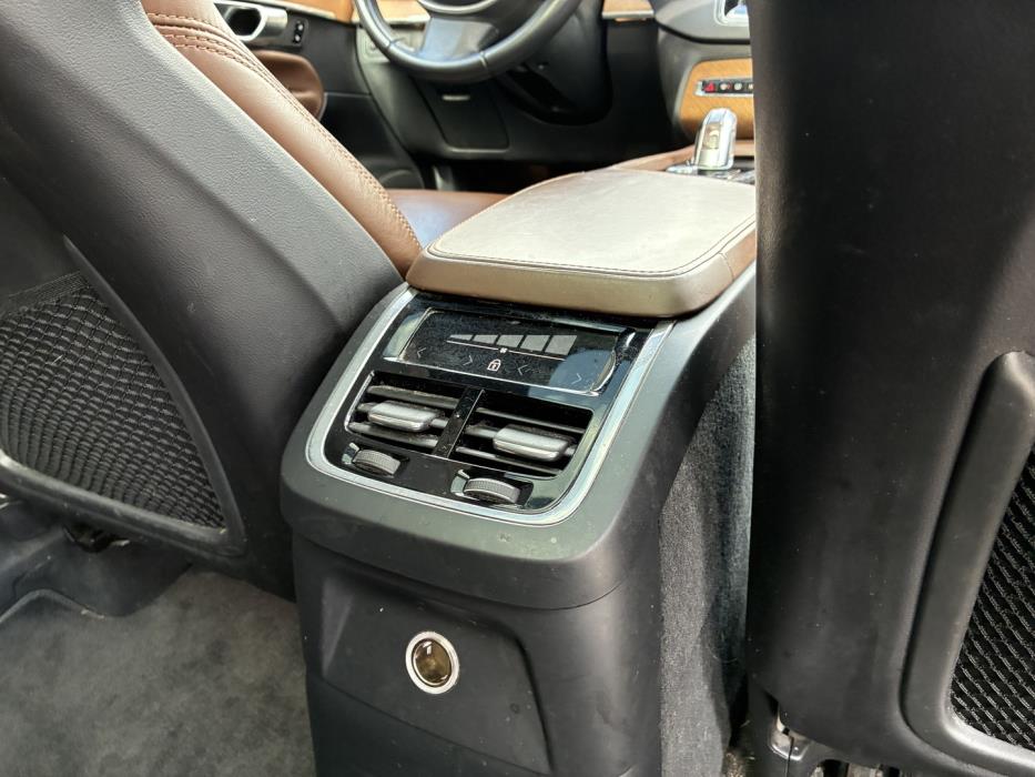 VOLVO XC90 2019